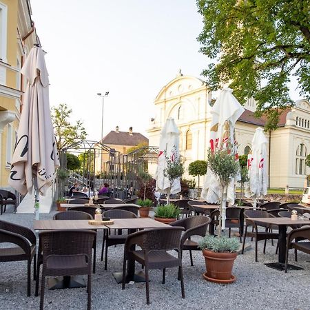 Dvorec Gregorcic Šmarješke Toplice Zewnętrze zdjęcie